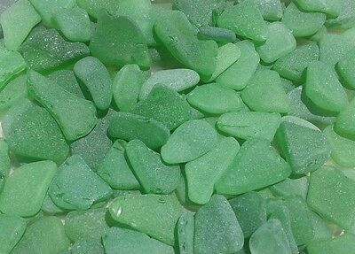 Sea Glass - 30 Small Pieces Of "craft Quality" Emerald Green